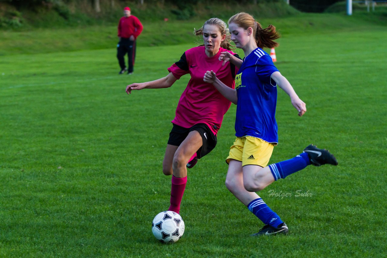 Bild 173 - B-Juniorinnen TSV Gnutz o.W. - SV Wahlstedt : Ergebnis: 1:1